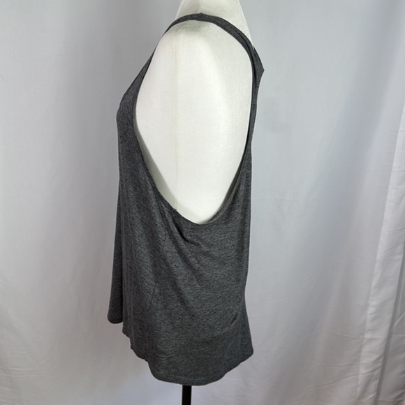 TNA Aritzia Heather Grey Lightweight Tank Top - Picture 3 of 7
